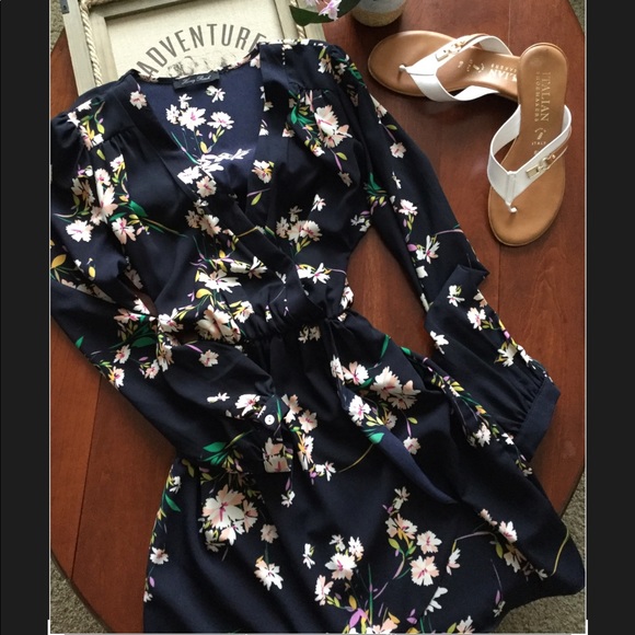 SOLD🚫Honey Punch Herbaceous Faux Surplice Dress - Picture 5 of 8